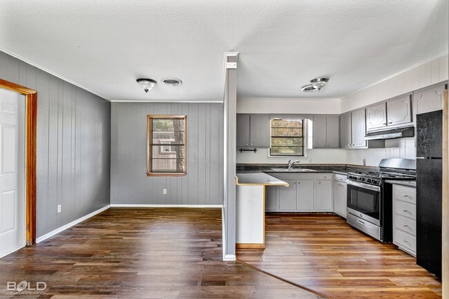 Building Photo - 177 Barbeque Rd