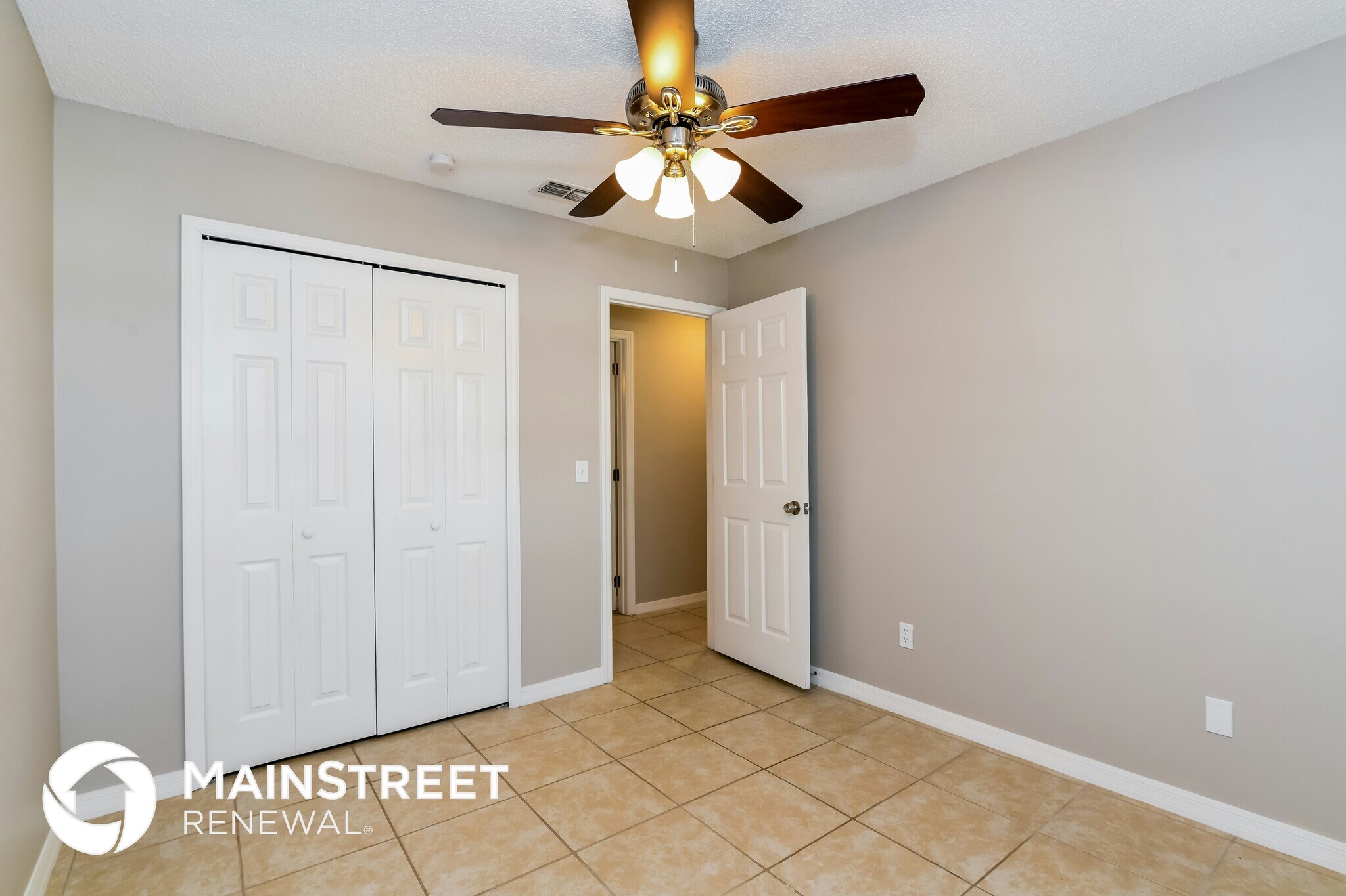 Building Photo - 10624 Lake Ralph Dr