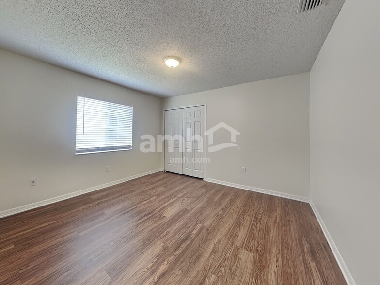 Building Photo - 4334 Country Hills Blvd