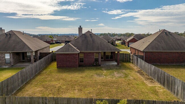 Building Photo - 110 Vienne Pl