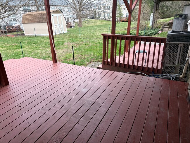 Building Photo - 516 Susan Dr