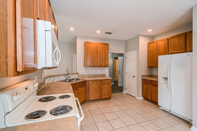 Building Photo - 1440 Bitterberry Dr