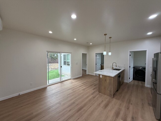 Primary Photo - 5418-5420 Baja Drive