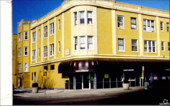 Building Photo - 7845-7859 S Avalon Ave