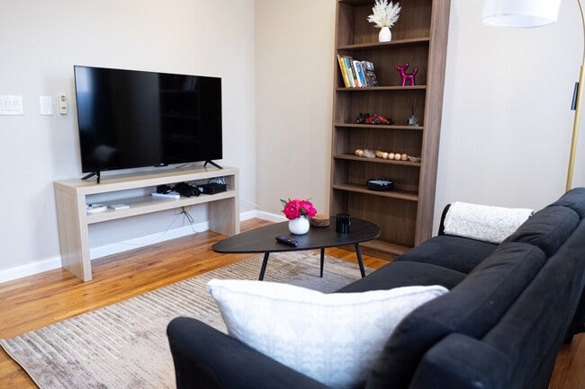 Building Photo - 125 La Salle St