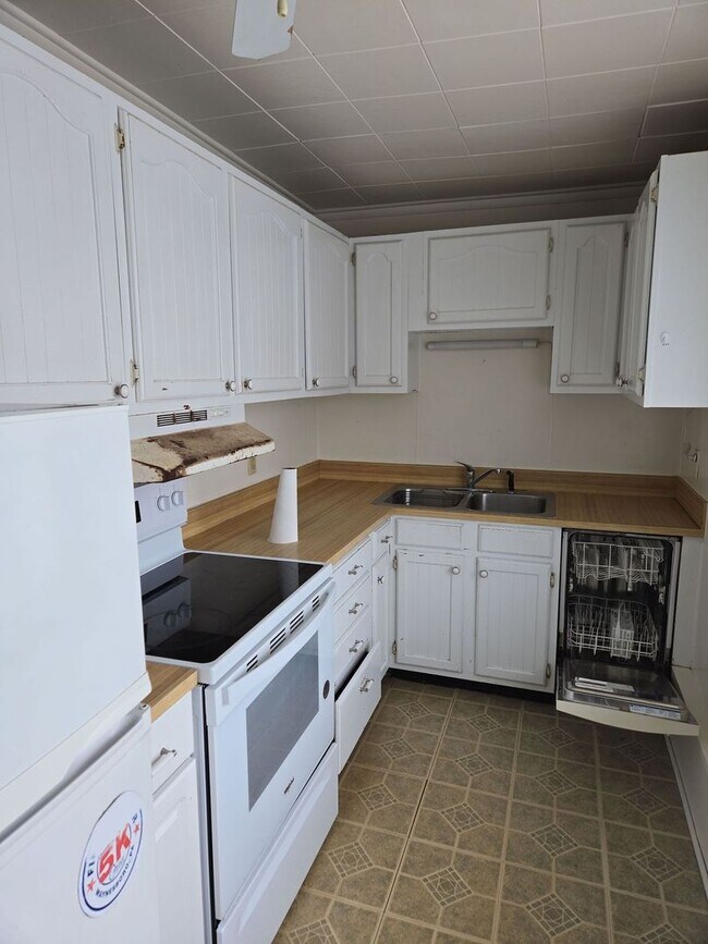 Building Photo - 115 S Potomac St