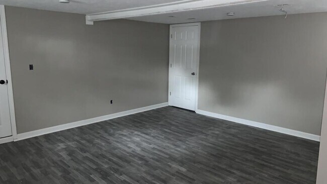 Building Photo - 6124 N 30th Street