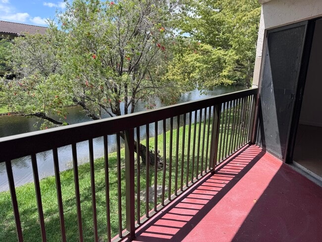 Building Photo - 9968 Nob Hill Ln