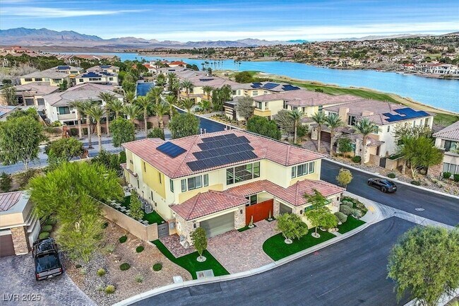 Building Photo - 65 Garibaldi Wy