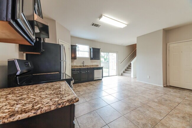 Building Photo - 9727 Checota Dr