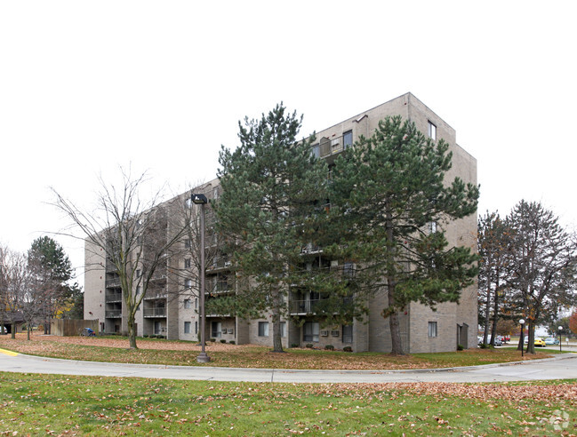 Building Photo - Clark East Tower Apartments