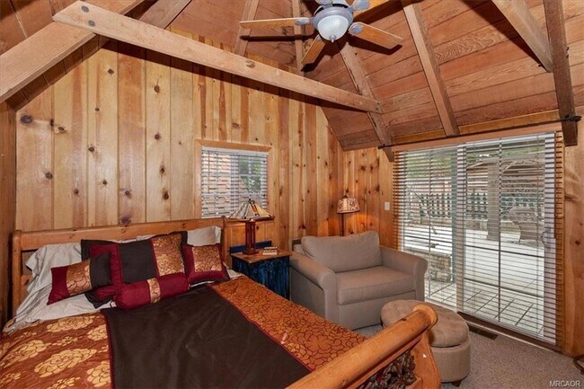 Building Photo - 295 Sunset Dr