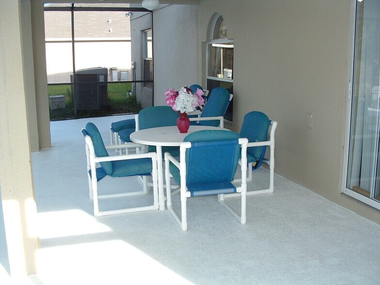 Building Photo - 1049 Tawny Eagle Dr
