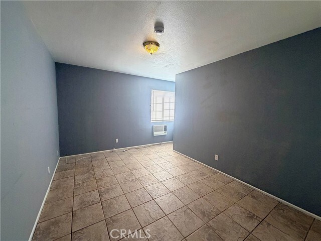 Building Photo - 1548 N 11th Ave