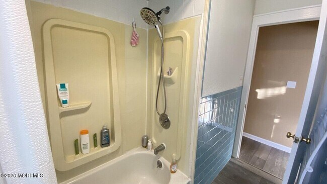 Building Photo - 119 14th Ave