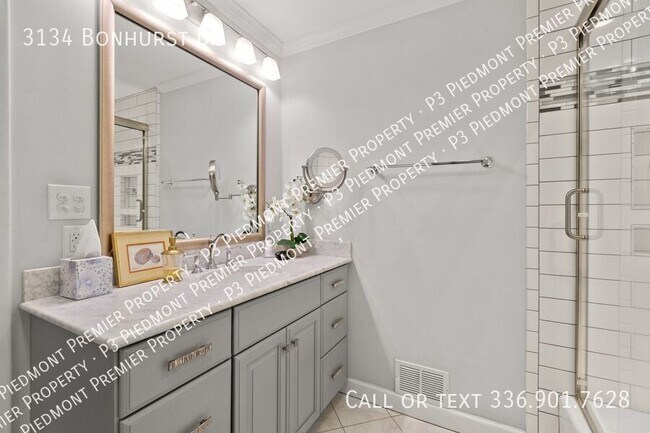 Building Photo - 3134 Bonhurst Dr