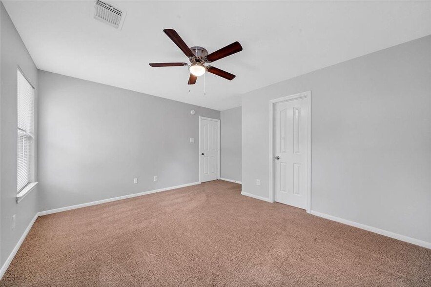 Another view of the primary bedroom - 5023 Deer Point Dr