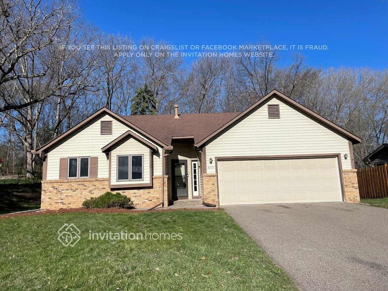 Primary Photo - 1609 Lakewood Dr N