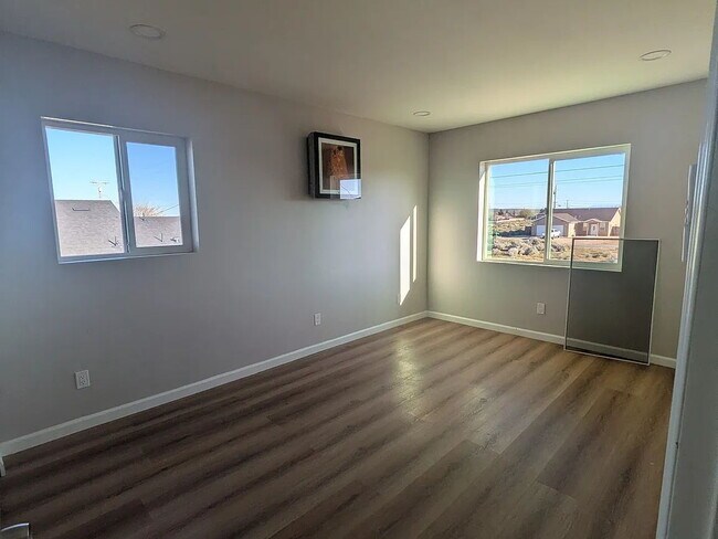 Building Photo - Brand new 2024 construction 3 bedroom, 2 bathroom home located in California City.