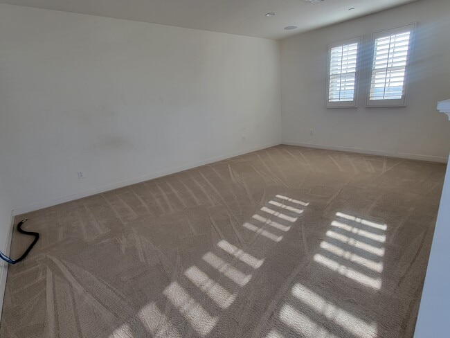 Loft on third floor - 63 Finch