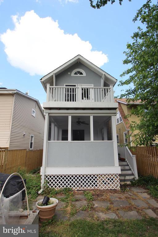 Building Photo - 2417 Otis St NE