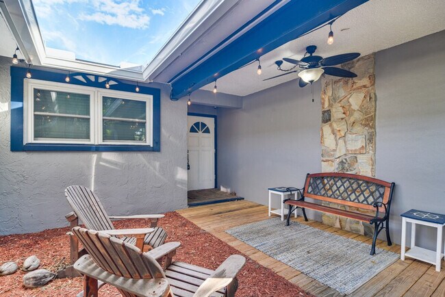 Building Photo - 2360 Willow Tree Trail