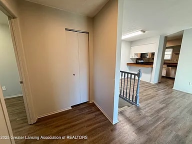 Building Photo - 612 S Dibble Blvd