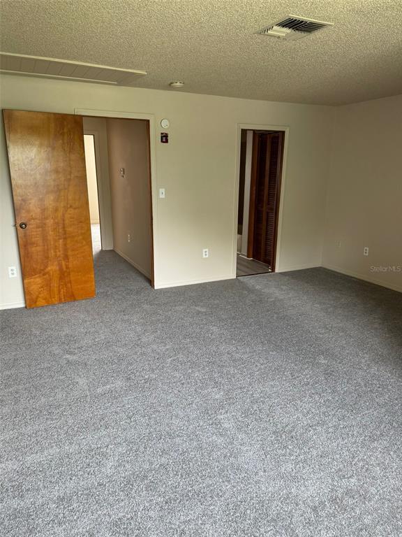 Building Photo - 8563 Pilgrim Ct