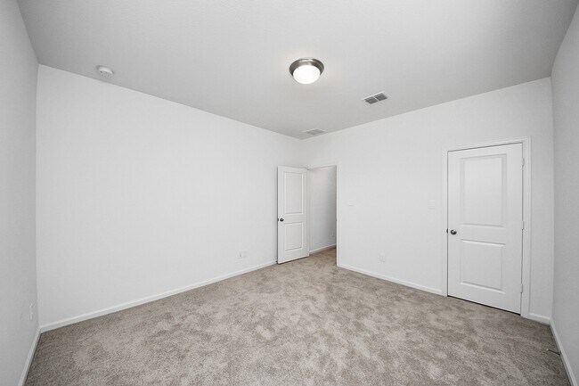 Building Photo - 4166 Colony Ln