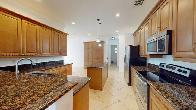 Building Photo - 4713 Village Way