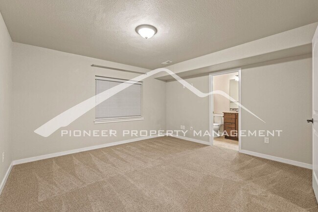 Building Photo - Luxury, Main Floor Ranch Home with EV Char...