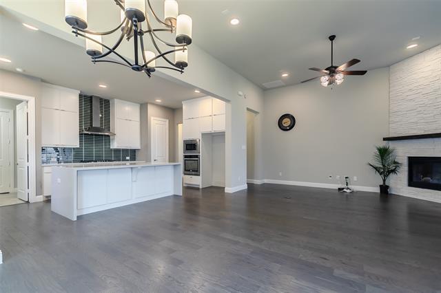 Building Photo - 8528 Pine Valley Dr