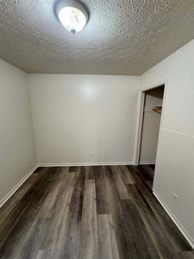 Building Photo - 3/1 In Shelby, NC