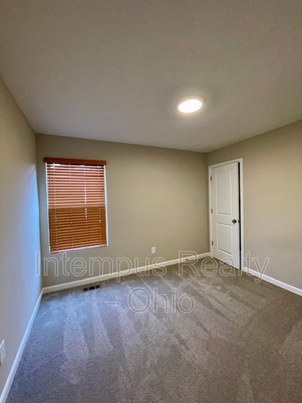 Building Photo - 7311 Blackwell Dr