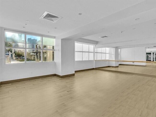 Building Photo - 3301 NE 1st Ave