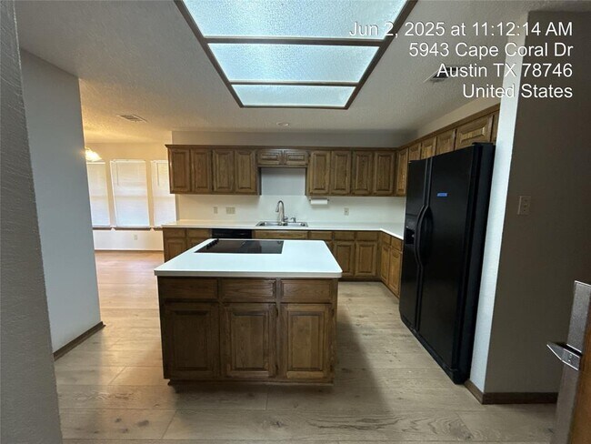 Building Photo - 5943 Cape Coral Dr