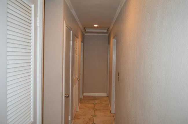 Building Photo - 3557 Arbutus Ln