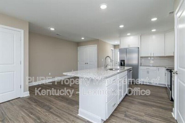 Building Photo - 1122 Judah Bear Blvd