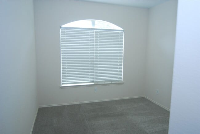 Building Photo - 2834 Lockeridge Pines Dr