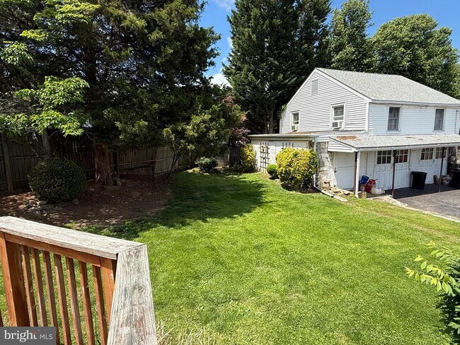 Building Photo - 154 3rd Ave