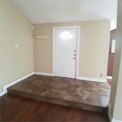 Building Photo - 9807 Delta Ridge Dr