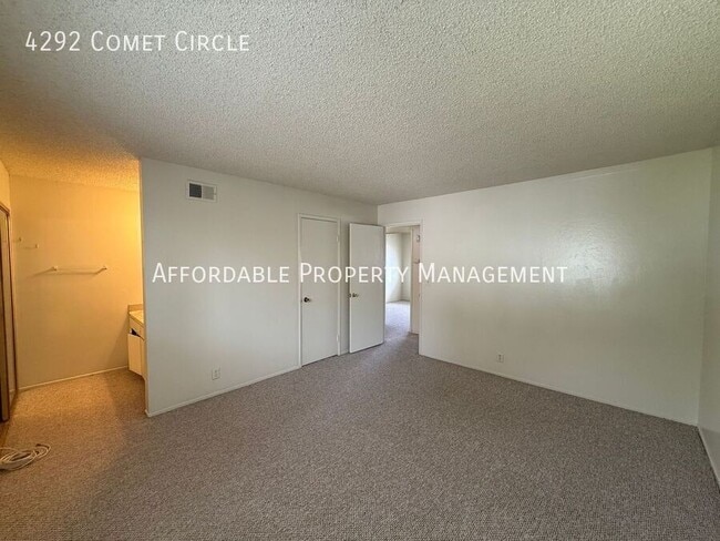 Building Photo - 4292 Comet Cir
