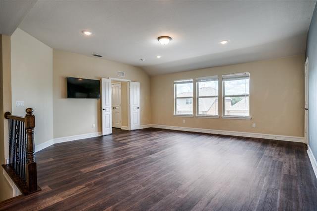 Building Photo - 1060 Enchanted Rock Dr