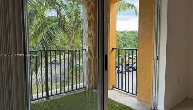 Building Photo - 2120 W Preserve Way