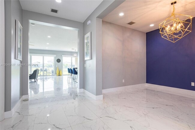 Building Photo - 5850 Whippoorwill Cir