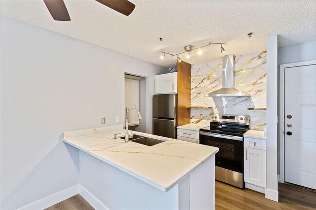 Building Photo - 11901 4th St N