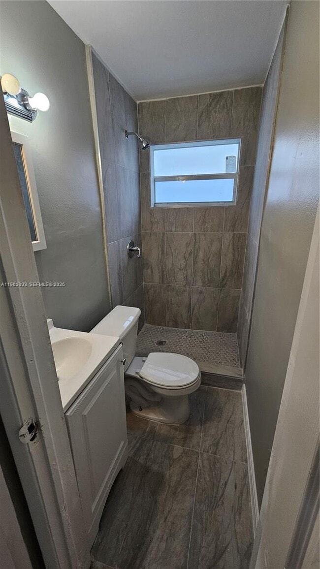 Building Photo - 6204 Dewey St