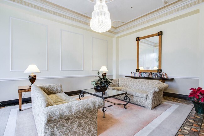 Building Photo - Spacious Studio Across from Meridian Hill Park!