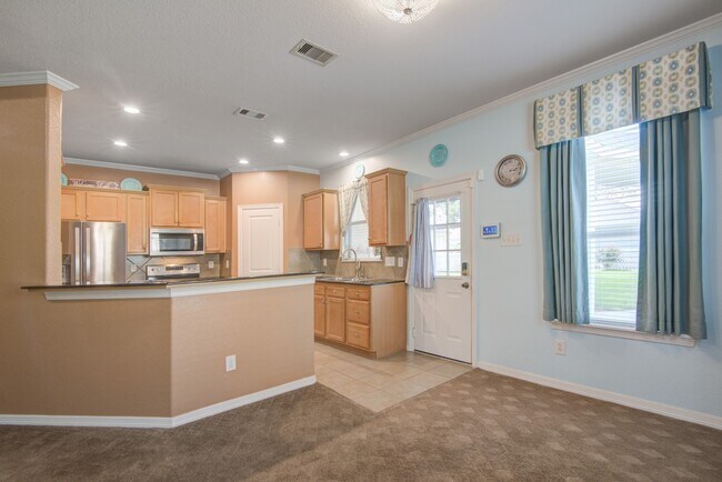 Building Photo - 55 Middle Borondo