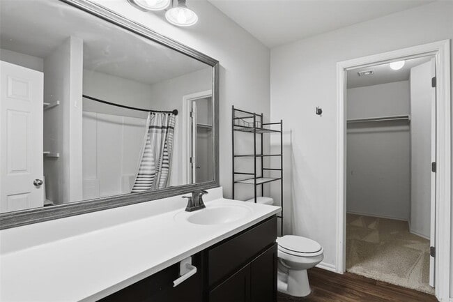 Building Photo - 1200 Granite Ln